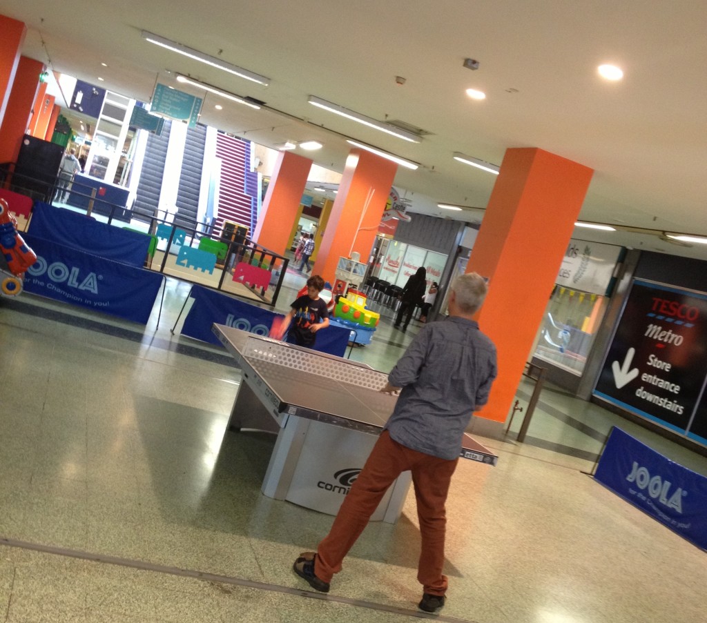 table tennis at Elephant & Castle shopping centre - kenningtonrunoff.com