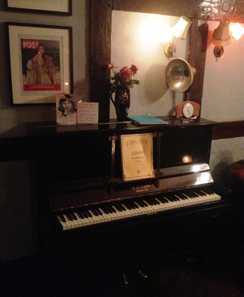 Old Red Lion piano - kenningtonrunoff.com