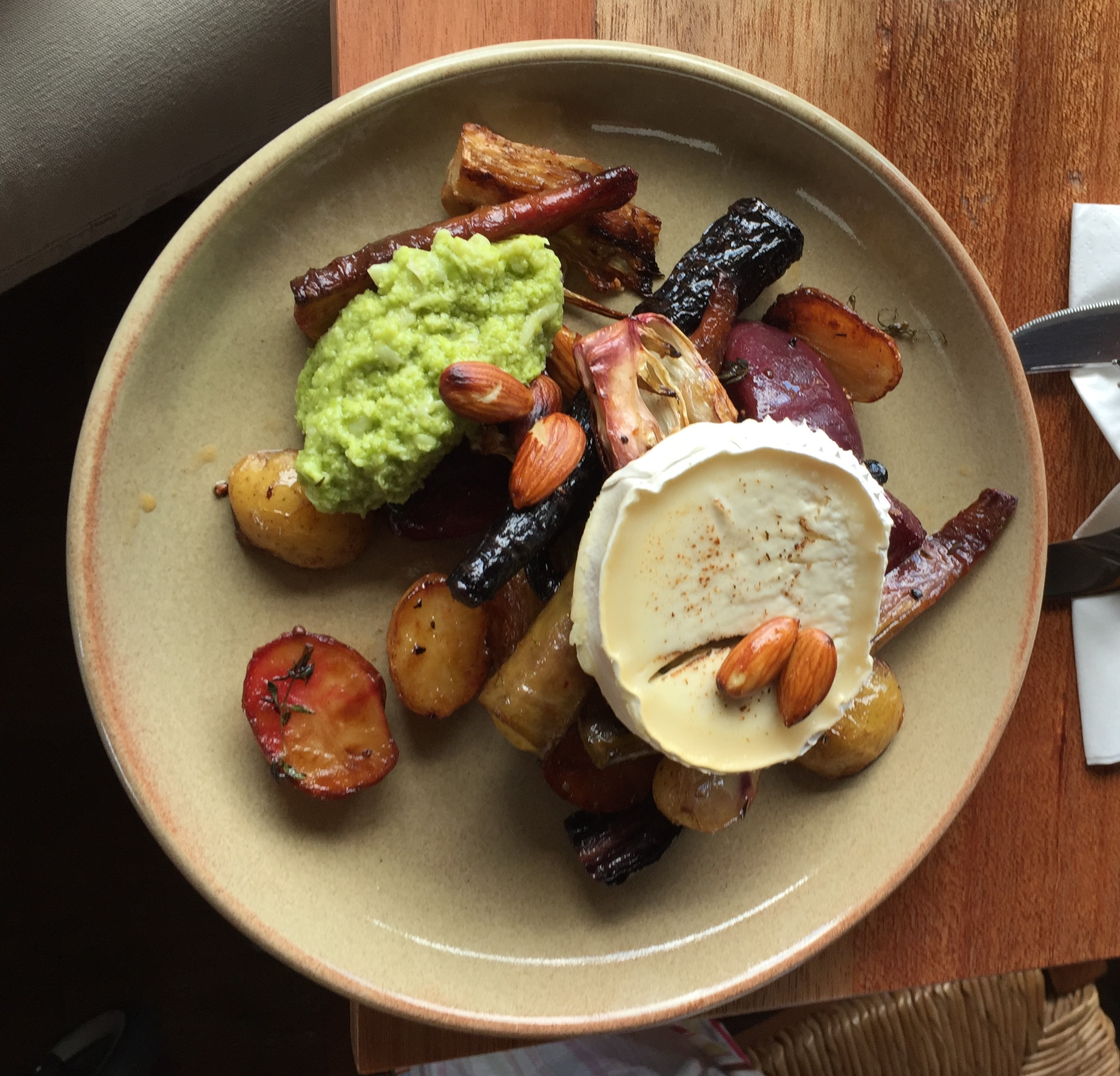 English vegetable and goats cheese, almonds and rapeseed oil at The Elephant & Castle Pub - kenningtonrunoff.com