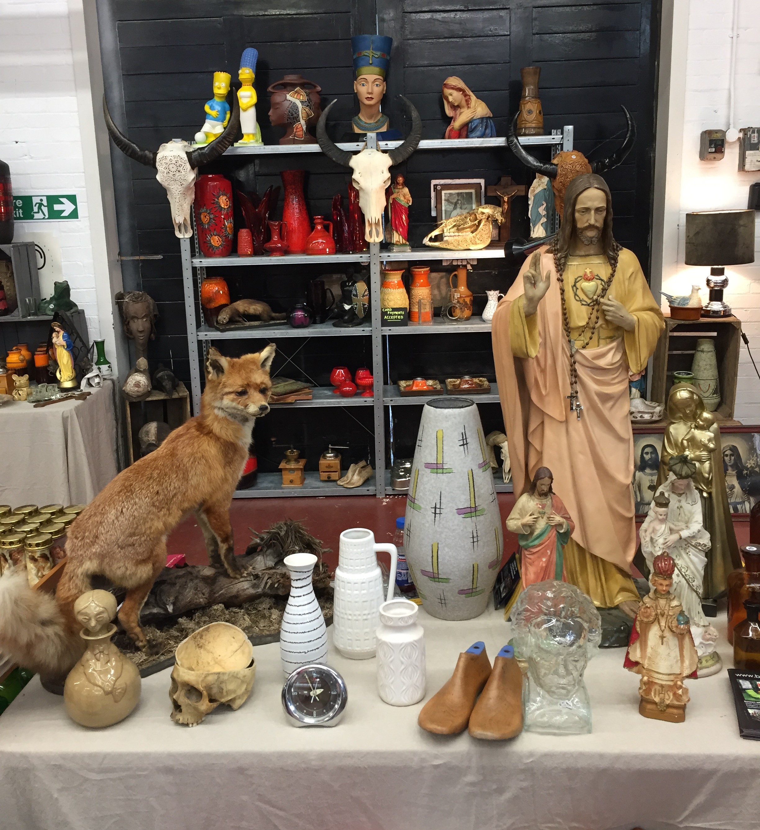 wolf and Jesus at Vauxhall Vintage Market - kenningtonrunoff.com